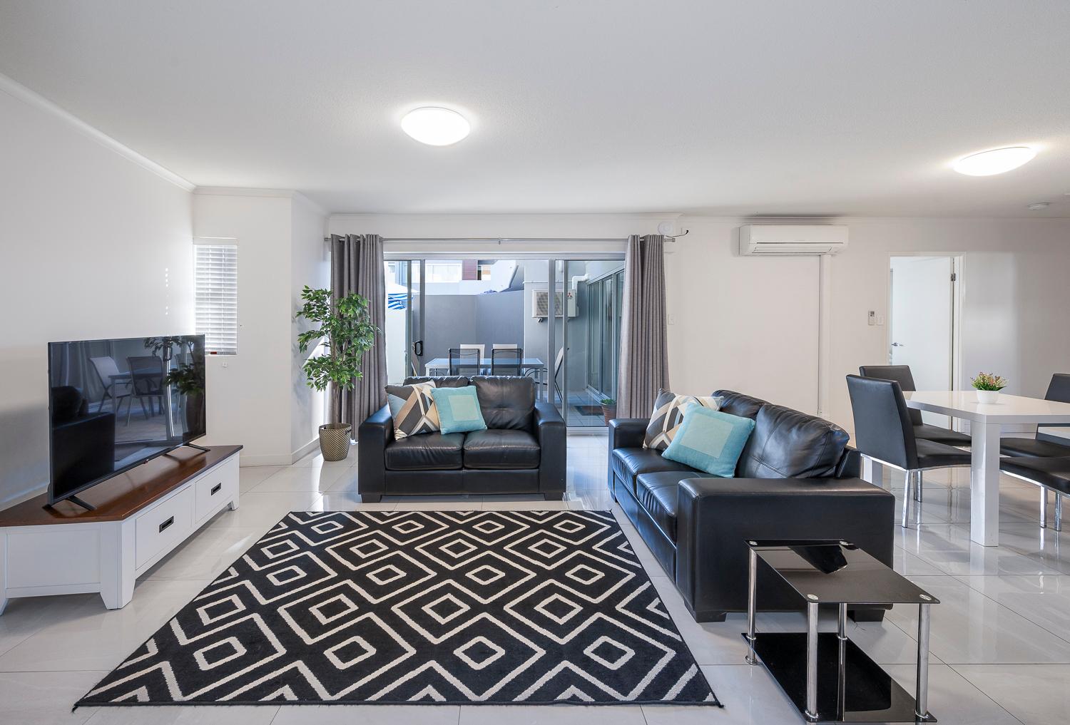 Fortitude Valley apartments 2 Bed 2 Bath + Large Patio Apartments